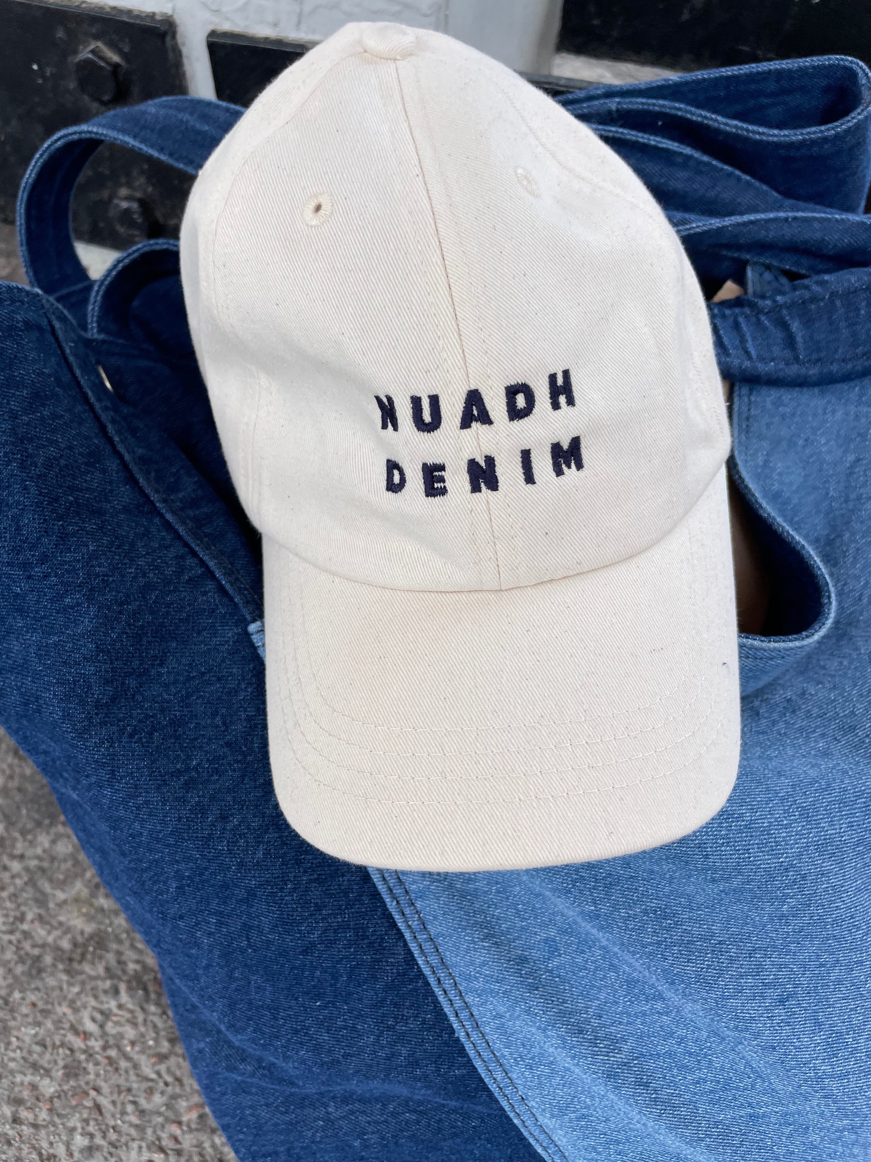 Nuadh denim Catacol Bay Dad cap